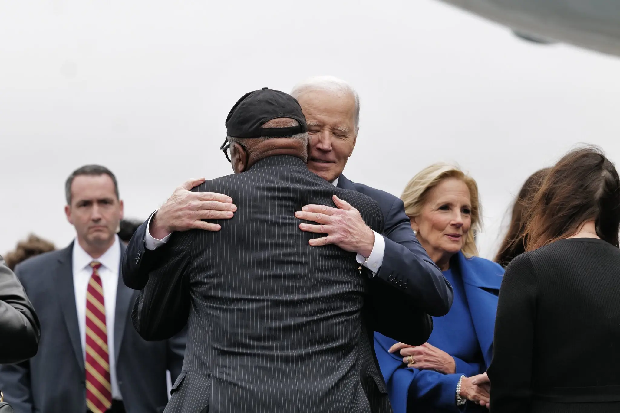 Tổng thống Joe Biden làm gì trong ngày tại nhiệm cuối cùng?- Ảnh 2.