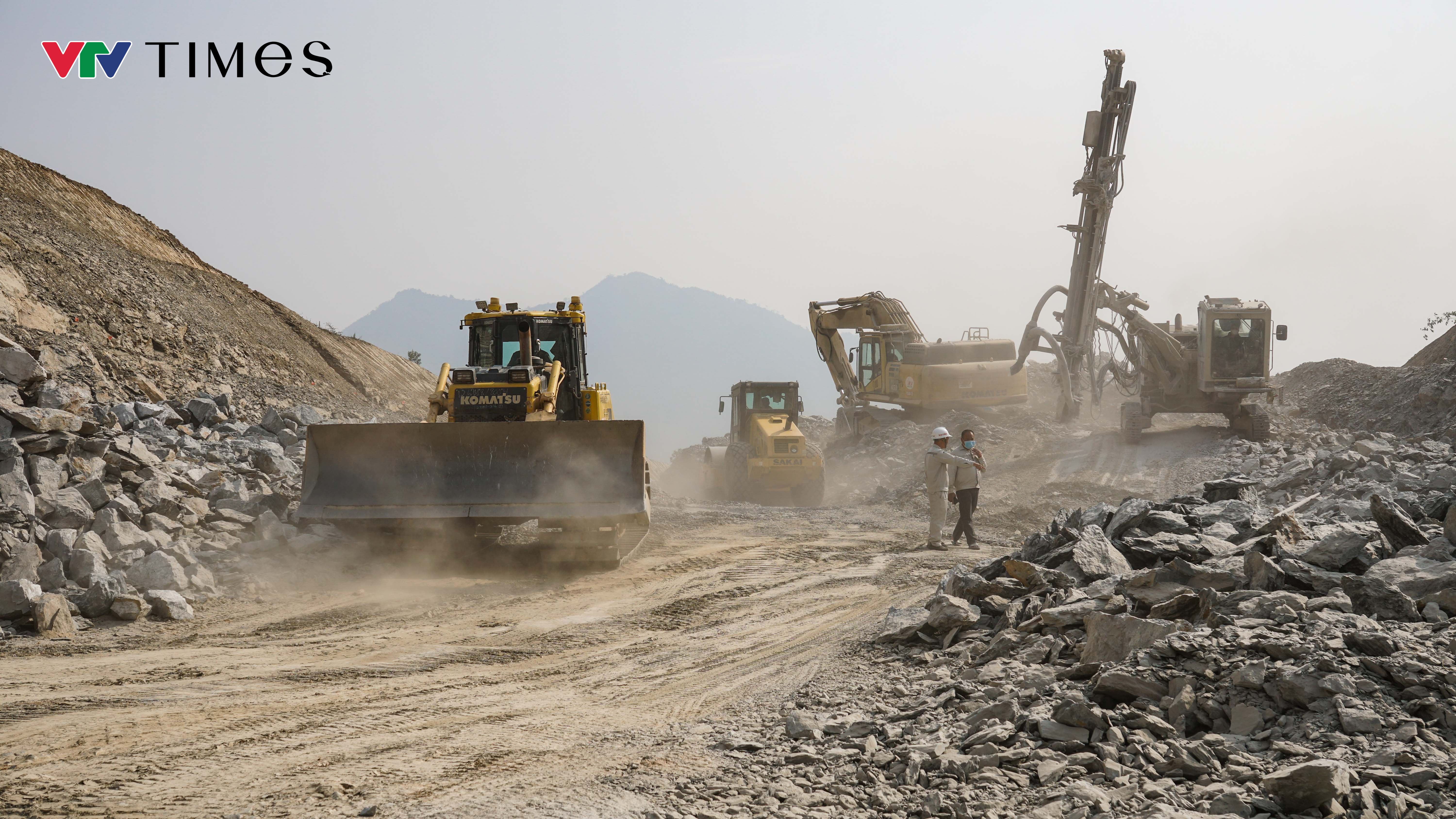 Khơi thông các đầu kéo tăng trưởng - Ảnh 2.