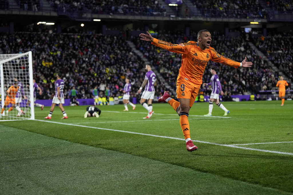 Mbappe lập hat-trick, Real Madrid thắng đậm Valladolid - Ảnh 1.