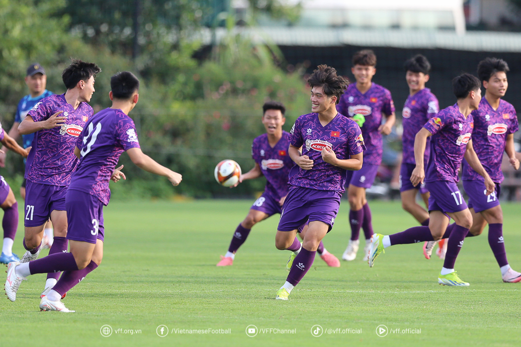 Chính thức áp dụng quy định sử dụng cầu thủ U22 tại SEA Games 33 - Ảnh 1.