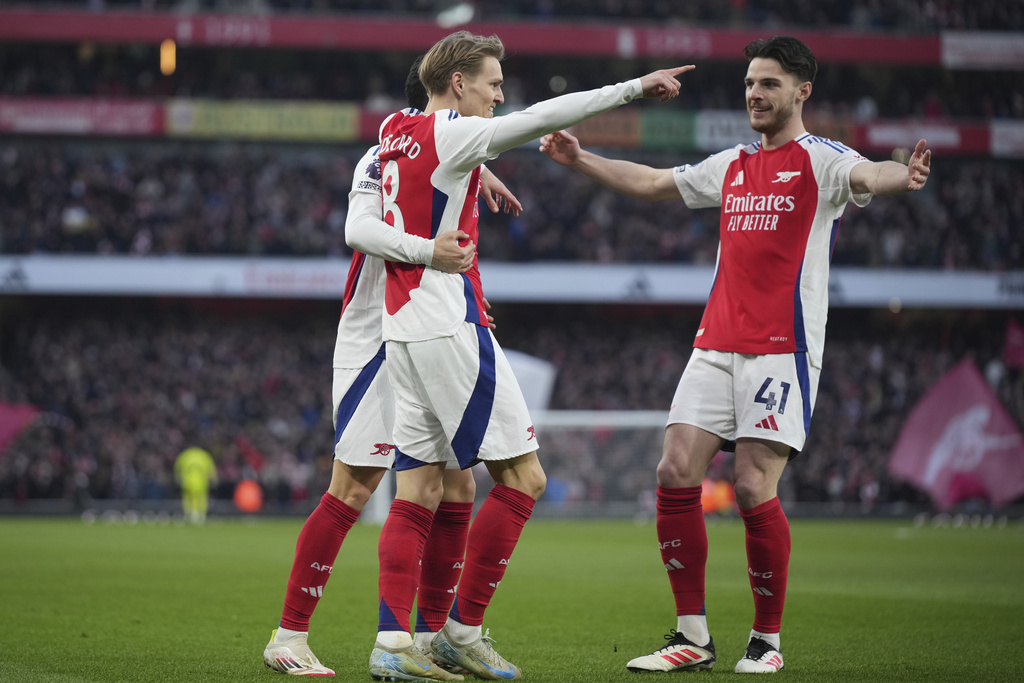 Arsenal nhấn chìm Man City - Ảnh 3.