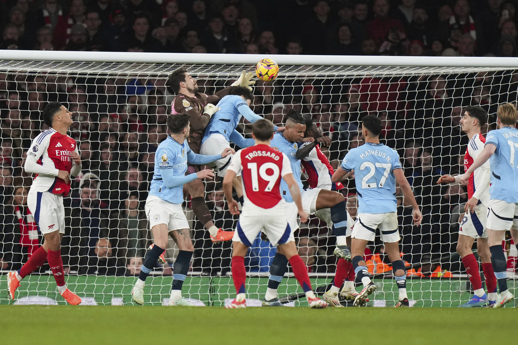 Arsenal nhấn chìm Man City - Ảnh 1.