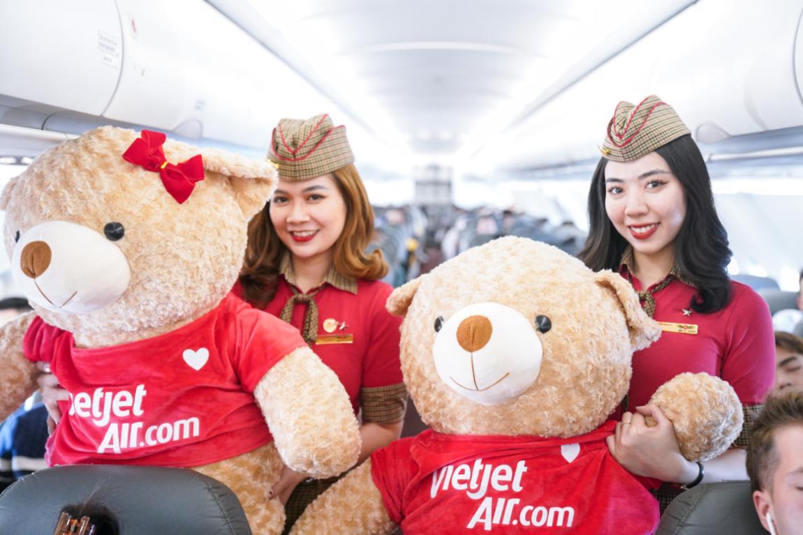 Bay Vietjet là có gấu trong mùa lễ Valentine này - Ảnh 18.