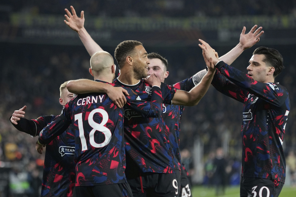 Tottenham thua sốc AZ Alkmaar tại vòng 1/8 Europa League - Ảnh 3.