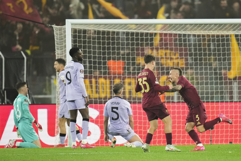 Vòng 1/8 Europa League: AS Roma ngược dòng giành chiến thắng trên sân nhà - Ảnh 2.