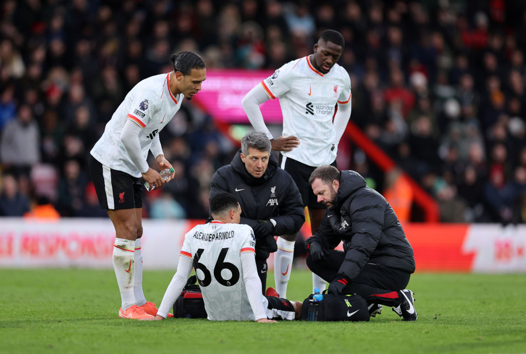 Arne Slot đáp trả CĐV Arsenal: Liverpool vô địch nhờ may mắn? Đừng đùa! - Ảnh 1.