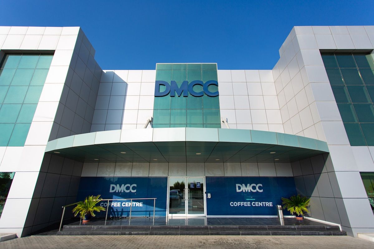 DMCC และผู้สร้าง 