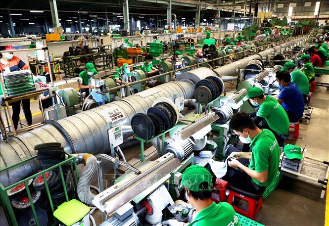 Hạ ngưỡng thanh to&aacute;n tiền mặt để th&uacute;c đẩy chuyển đổi số doanh nghiệp - Ảnh 1.
