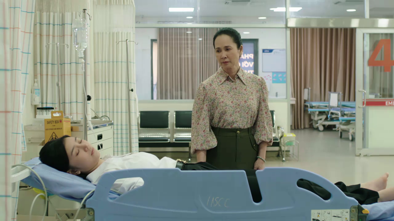 Bước ch&acirc;n v&agrave;o đời: 4 nh&acirc;n vật như '&ocirc;ng bụt, b&agrave; ti&ecirc;n' của chị em Thương - Ảnh 6.