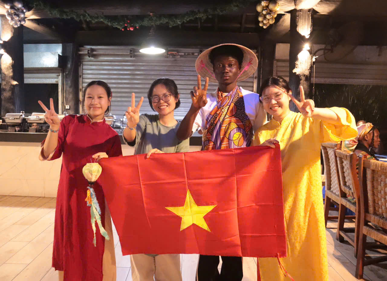 Đại diện Việt Nam lan tỏa c&acirc;u chuyện &ldquo;C&ocirc;ng d&acirc;n xanh&rdquo; tới Ghana- Ảnh 3.