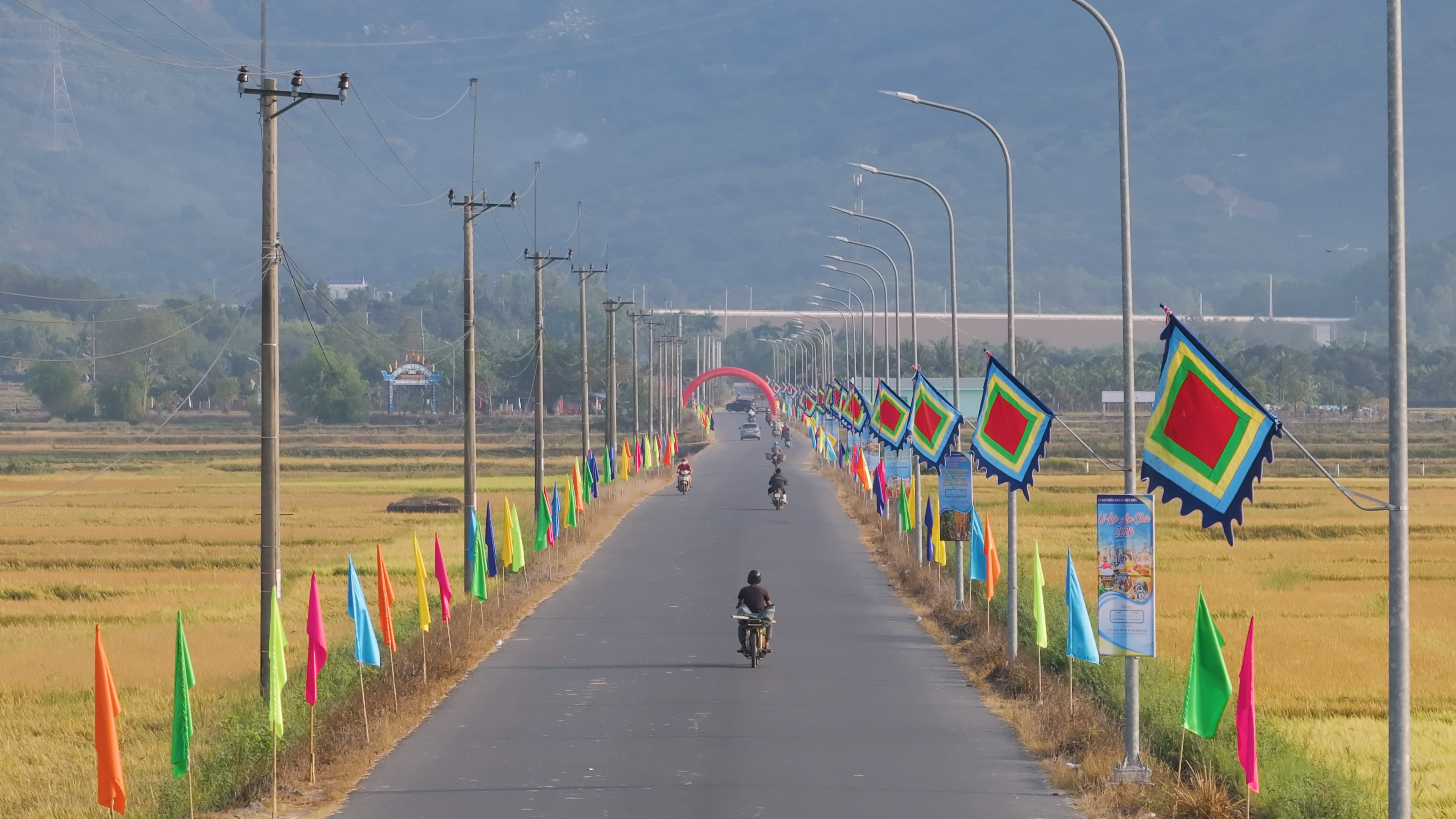 Lễ hội Am Ch&uacute;a: T&ocirc;n vinh t&iacute;n ngưỡng thờ Mẫu  - Ảnh 4.