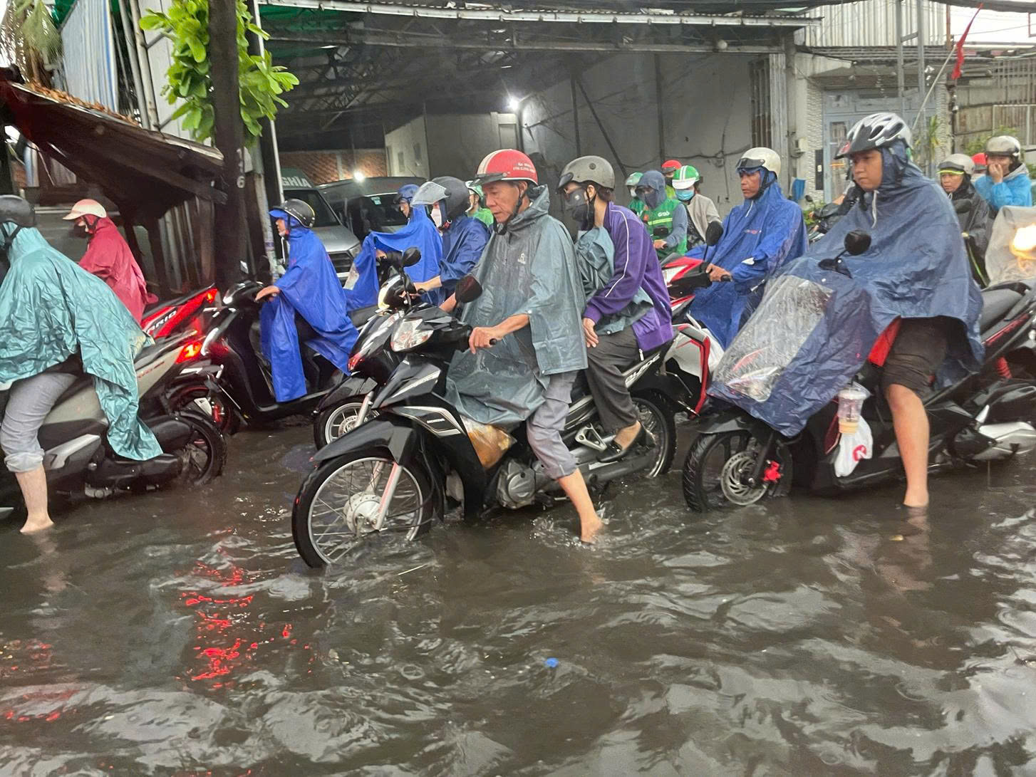 TP Hồ Chí Minh tăng tốc chống ngập trong mùa mưa 2026- Ảnh 1. TP Hồ Chí Minh tăng tốc chống ngập trong mùa mưa 2026- Ảnh 1.