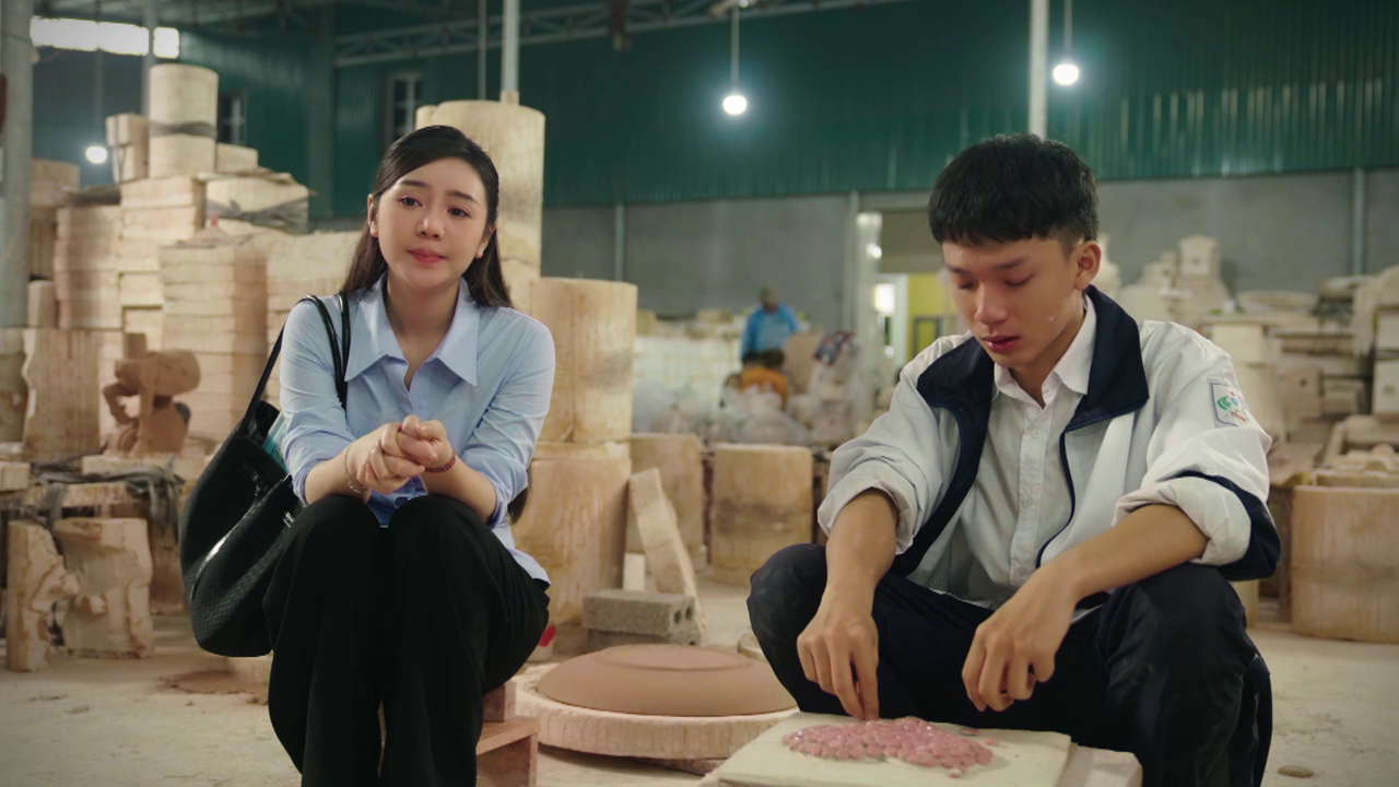 Bước chân vào đời - Tập 34: Thương vẫn nhớ Quân, Lâm ngang nhiên 'thả thính' - Ảnh 6.