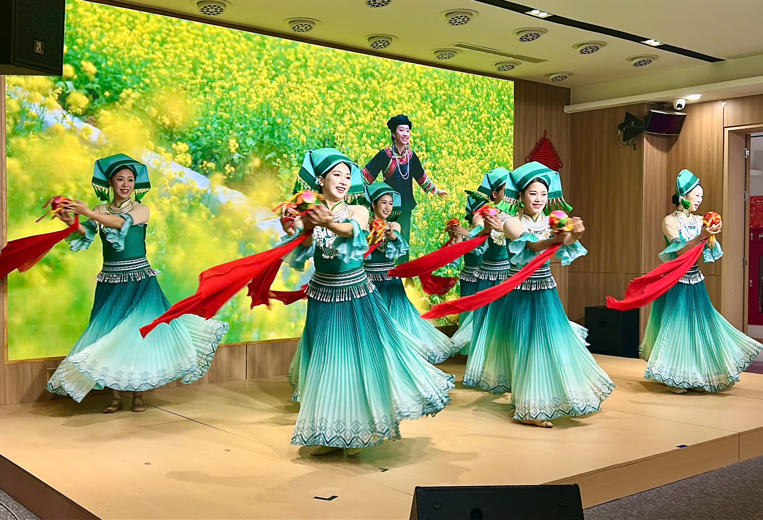 Trà hài hòa thế giới - Nhã tập 2026: Quảng bá văn hóa, du lịch thành phố Bách Sắc tại Hà Nội - Ảnh 2.