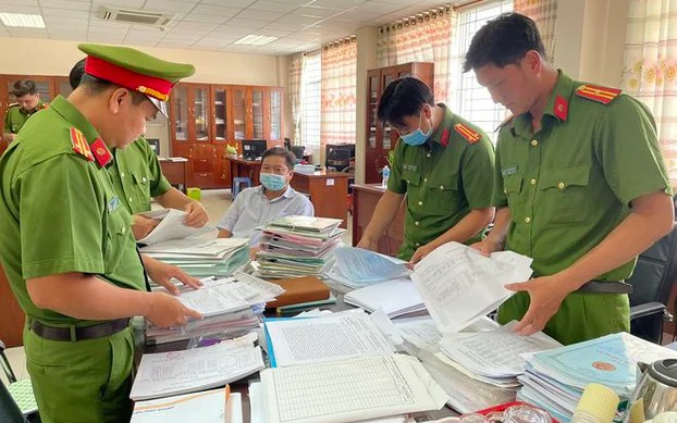Ng&agrave;nh Thuế phối hợp C&ocirc;ng an xử l&yacute; h&agrave;ng loạt vụ trốn thuế, chuyển gi&aacute; quy m&ocirc; lớn - Ảnh 3.