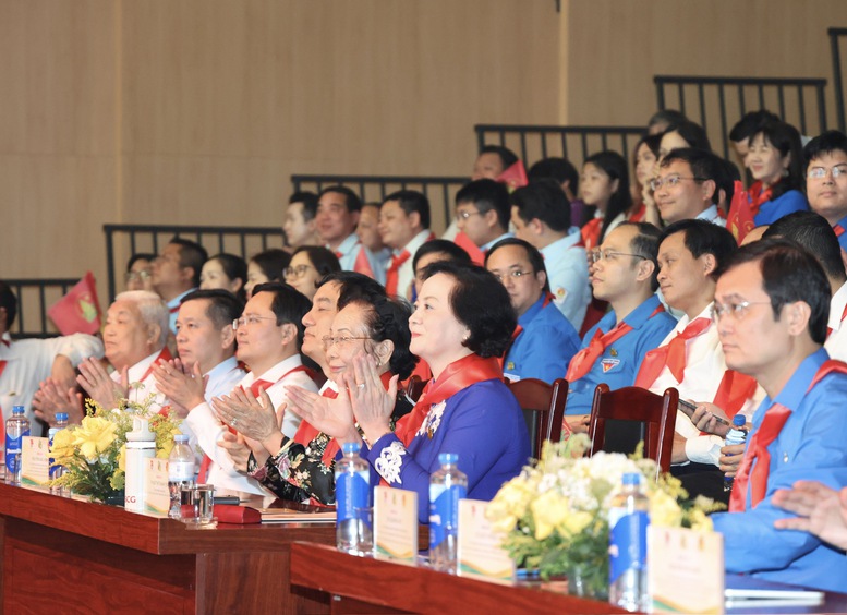 Ph&oacute; Thủ tướng Phạm Thị Thanh Tr&agrave;: Mọi trẻ em đều cần được y&ecirc;u thương v&agrave; ph&aacute;t triển to&agrave;n diện- Ảnh 1.
