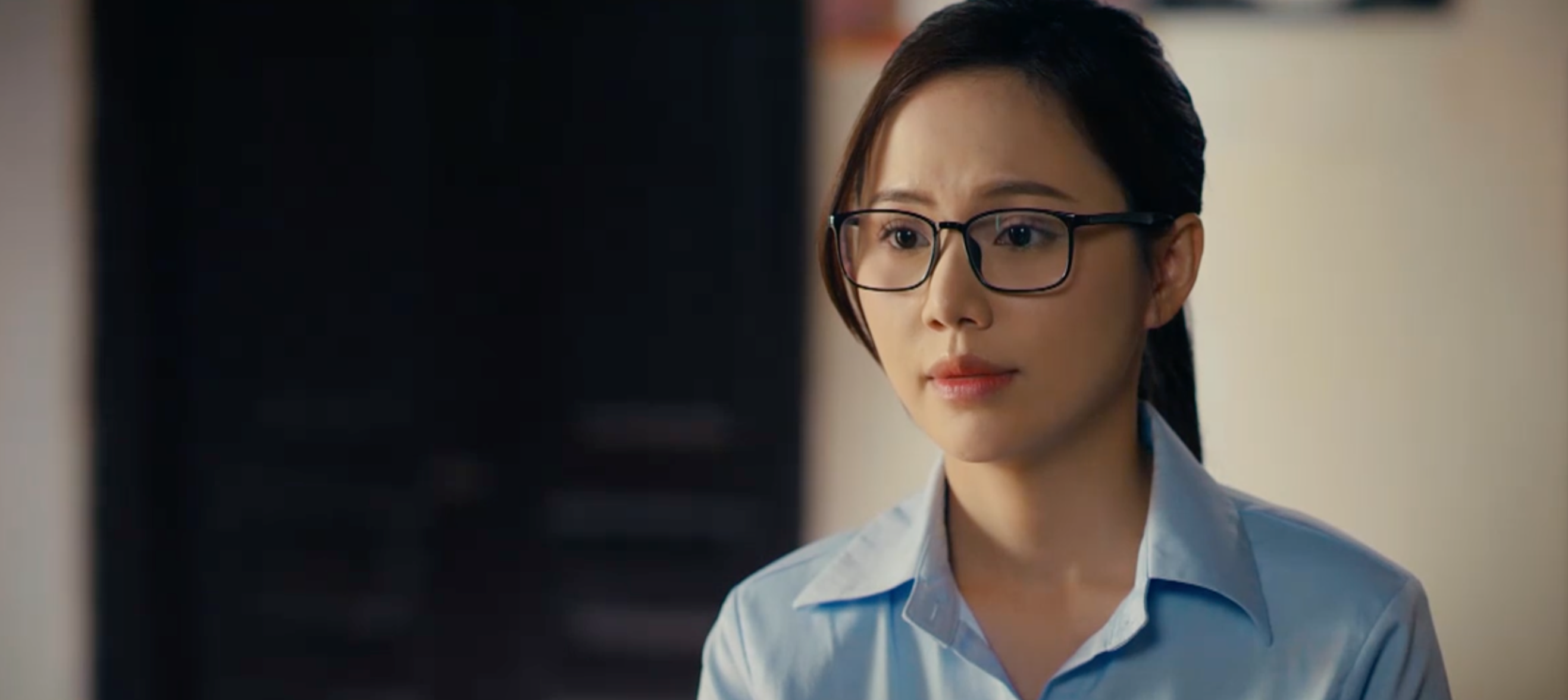 Ngược đường ngược nắng - Tập 29: B&agrave; Diện t&igrave;m gặp &ocirc;ng Ph&uacute;c, phản đối chuyện t&igrave;nh cảm của Mai v&agrave; Trung - Ảnh 3.