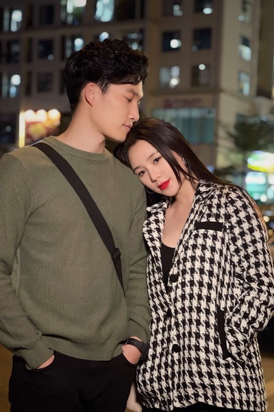 Đ&igrave;nh T&uacute; c&oacute; duy&ecirc;n những bộ phim về 'nắng' - Ảnh 1.