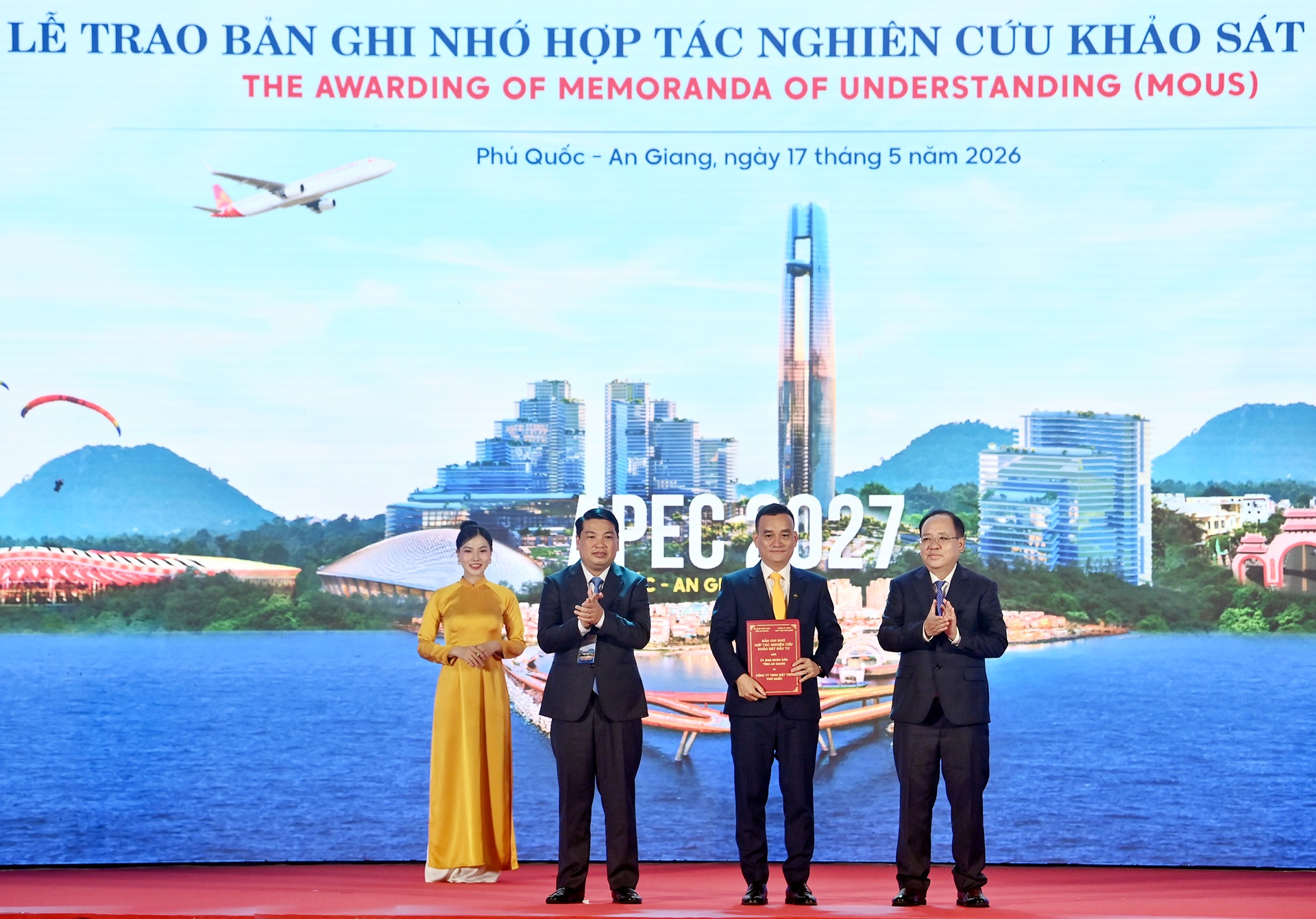 Sun Group và tỉnh An Giang ký biên bản ghi nhớ hợp tác hơn 10 dự án hạ tầng và du lịch - Ảnh 1.