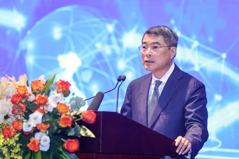 Thủ tướng L&ecirc; Minh Hưng: Khoa học c&ocirc;ng nghệ, đổi mới s&aacute;ng tạo l&agrave; yếu tố sống c&ograve;n để hiện thực h&oacute;a kh&aacute;t vọng ph&aacute;t triển đất nước- Ảnh 7.