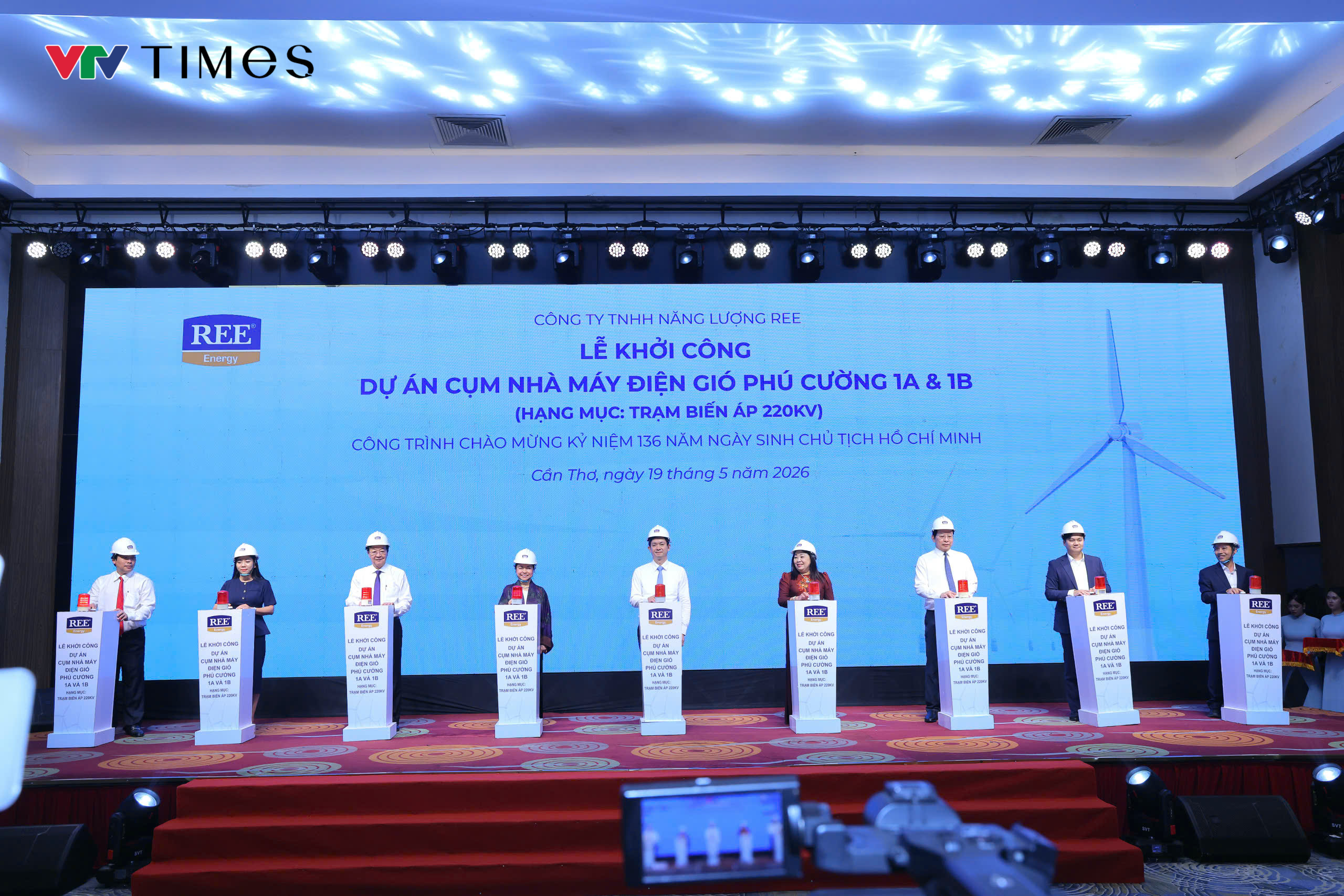 Cần Thơ khởi công nhiều dự án trọng điểm nhân dịp kỷ niệm 136 năm ngày sinh Chủ tịch Hồ Chí Minh- Ảnh 2. Cần Thơ khởi công nhiều dự án trọng điểm nhân dịp kỷ niệm 136 năm ngày sinh Chủ tịch Hồ Chí Minh- Ảnh 2.