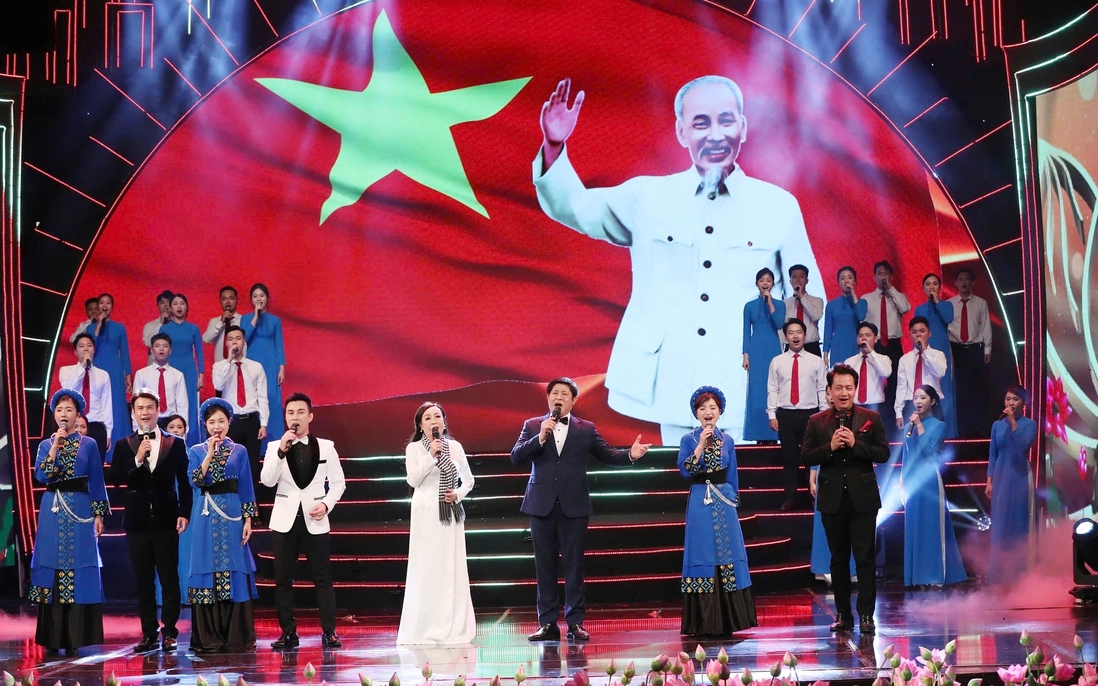 THTT Chương tr&igrave;nh nghệ thuật đặc sắc &ldquo;S&aacute;ng m&atilde;i t&ecirc;n Người - Hồ Ch&iacute; Minh&rdquo; (20h, ng&agrave;y 19/5, VTV2) - Ảnh 2.