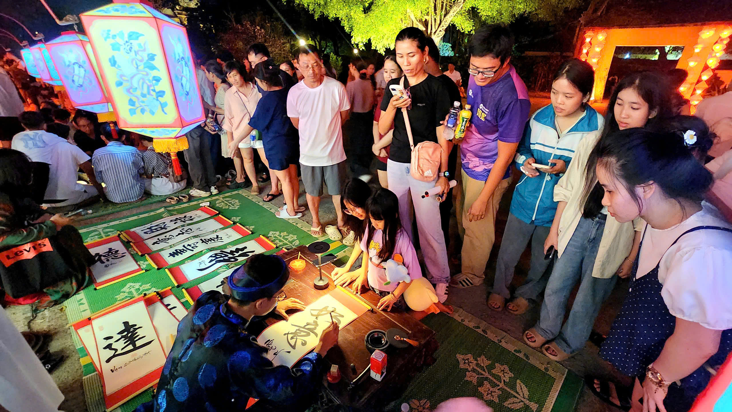 Huế m&ugrave;a festival: Bản h&ograve;a ca của di sản v&agrave; sắc m&agrave;u đương đại- Ảnh 4.