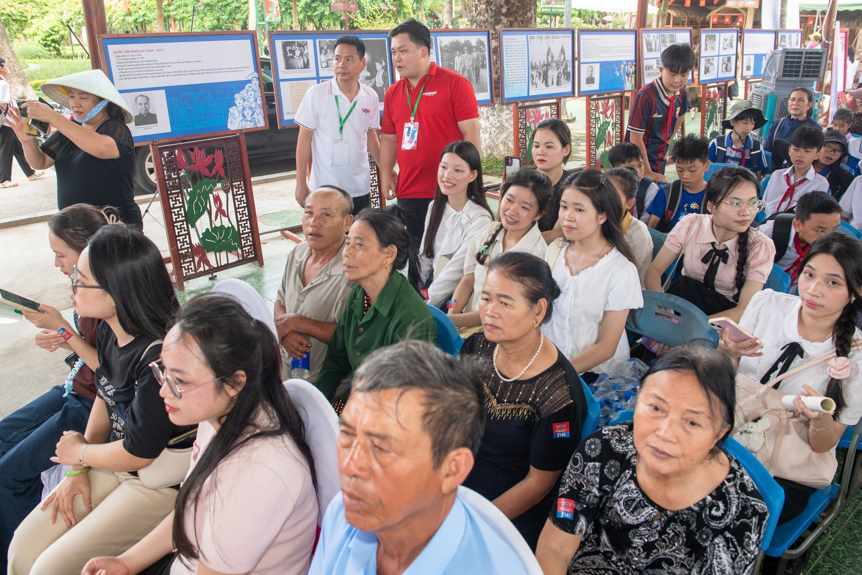 &ldquo;Đứng giữa Quảng trường Ba Đ&igrave;nh năm 1945&rdquo; nhờ c&ocirc;ng nghệ thực tế ảo- Ảnh 8.
