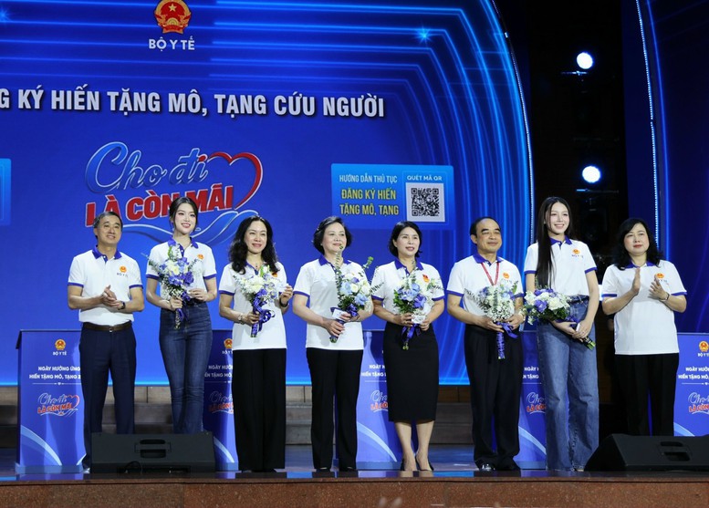 Ph&oacute; Thủ tướng Phạm Thị Thanh Tr&agrave; đăng k&yacute; hiến tặng m&ocirc;, tạng- Ảnh 6.