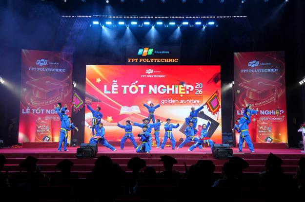 Không chỉ trao bằng tốt nghiệp, FPT Polytechnic tạo nên “ngày hội bước tới tương lai” cho hàng nghìn sinh viên- Ảnh 4. Không chỉ trao bằng tốt nghiệp, FPT Polytechnic tạo nên “ngày hội bước tới tương lai” cho hàng nghìn sinh viên- Ảnh 4.