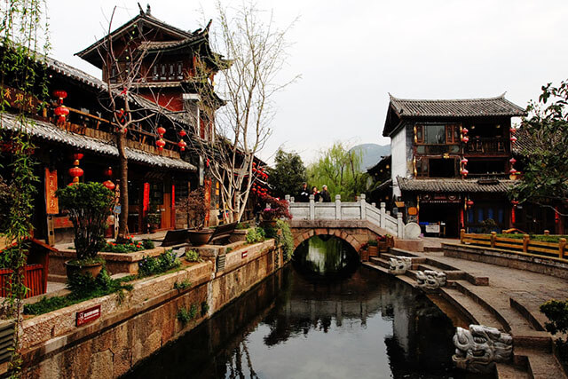 Lệ Giang cổ trấn: Vẻ đẹp bình yên giữa lòng Vân Nam- Ảnh 2. Lệ Giang cổ trấn: Vẻ đẹp bình yên giữa lòng Vân Nam- Ảnh 2.