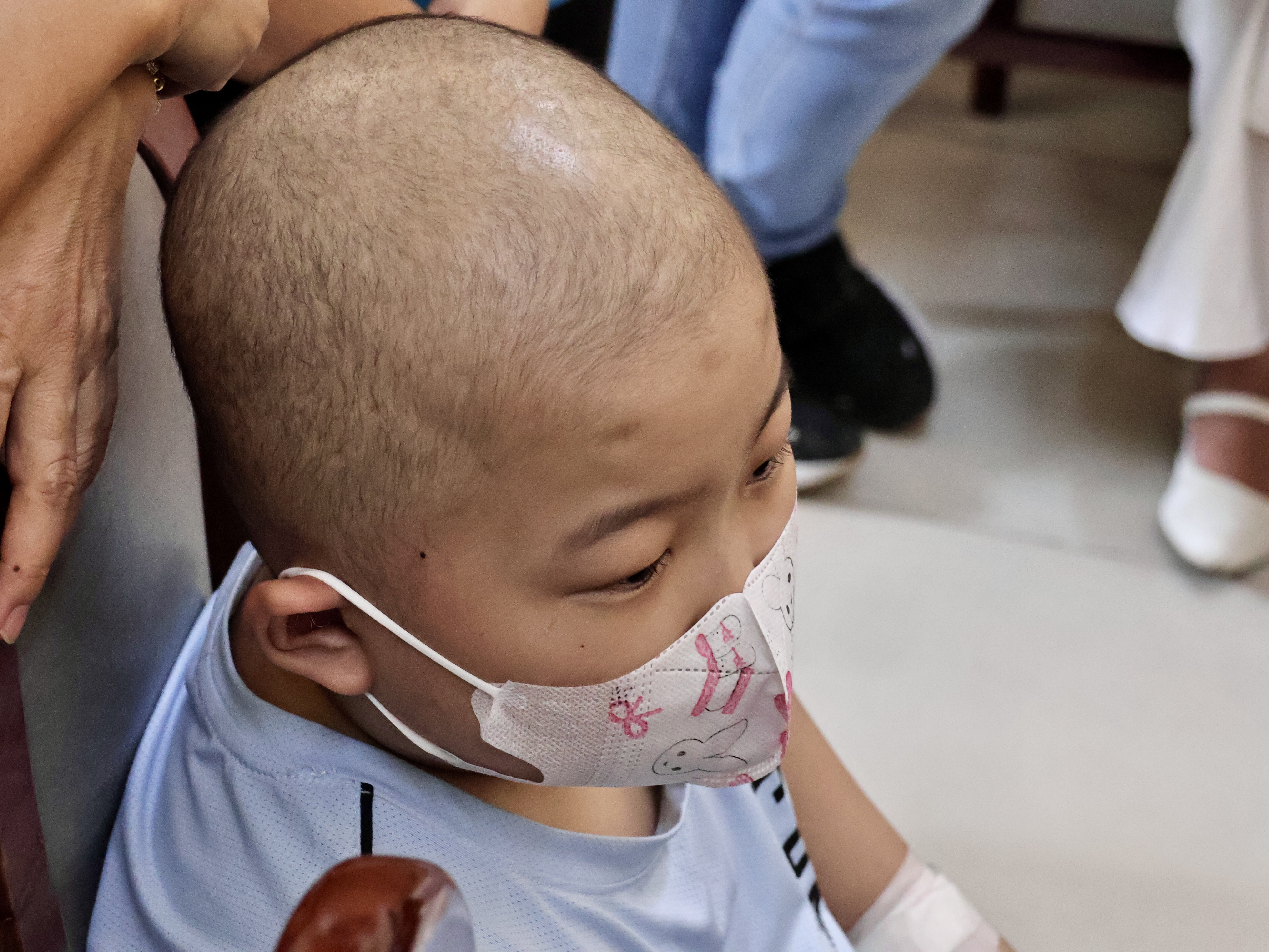 Phó Thủ tướng Phạm Thị Thanh Trà thăm và tặng quà các bệnh nhi nhân ngày 1/6- Ảnh 11. Phó Thủ tướng Phạm Thị Thanh Trà thăm và tặng quà các bệnh nhi nhân ngày 1/6- Ảnh 11.