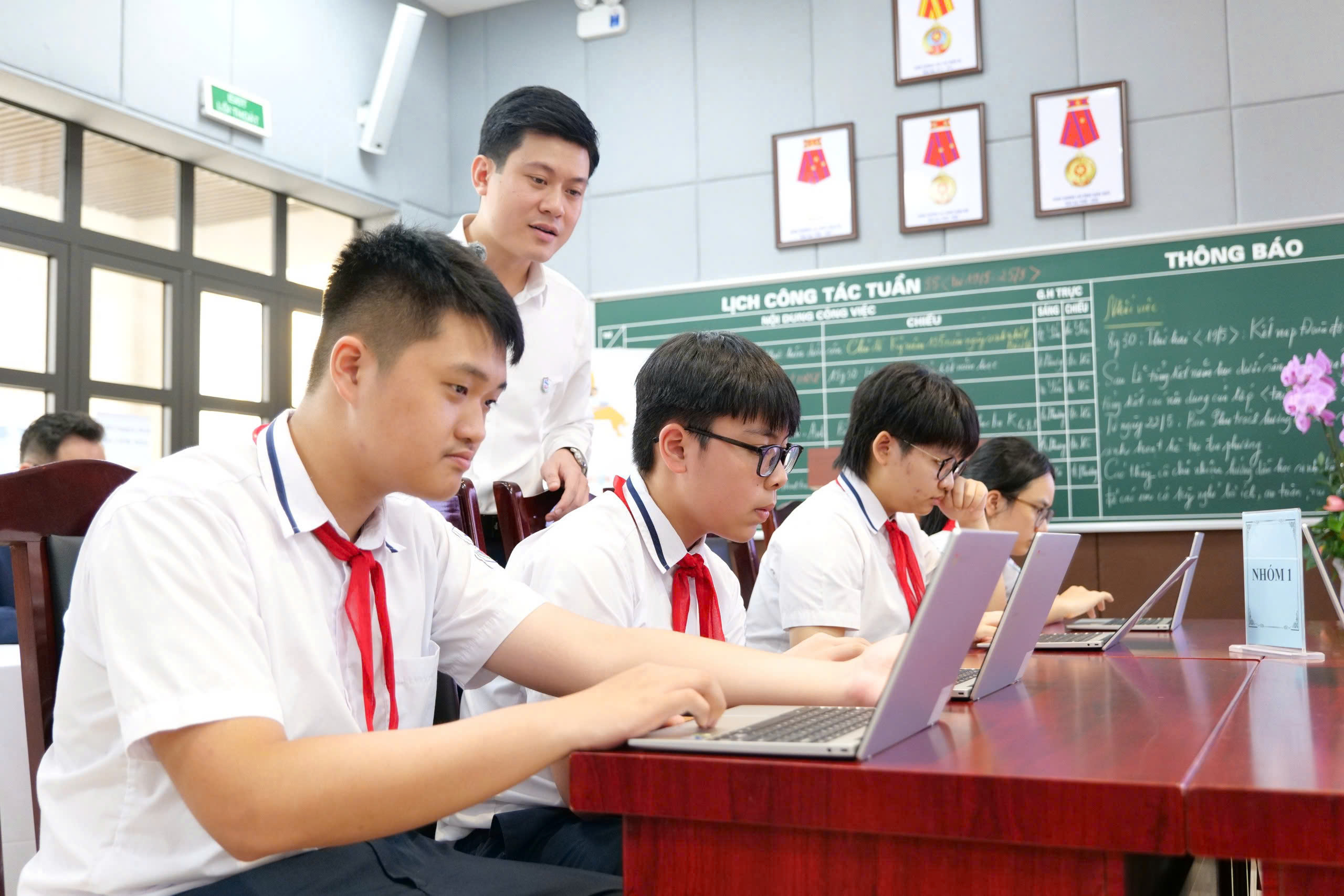 Một năm vận hành lớp học số Google tại THCS Giảng Võ: Thay đổi cách dạy và cách học - Ảnh 3.
