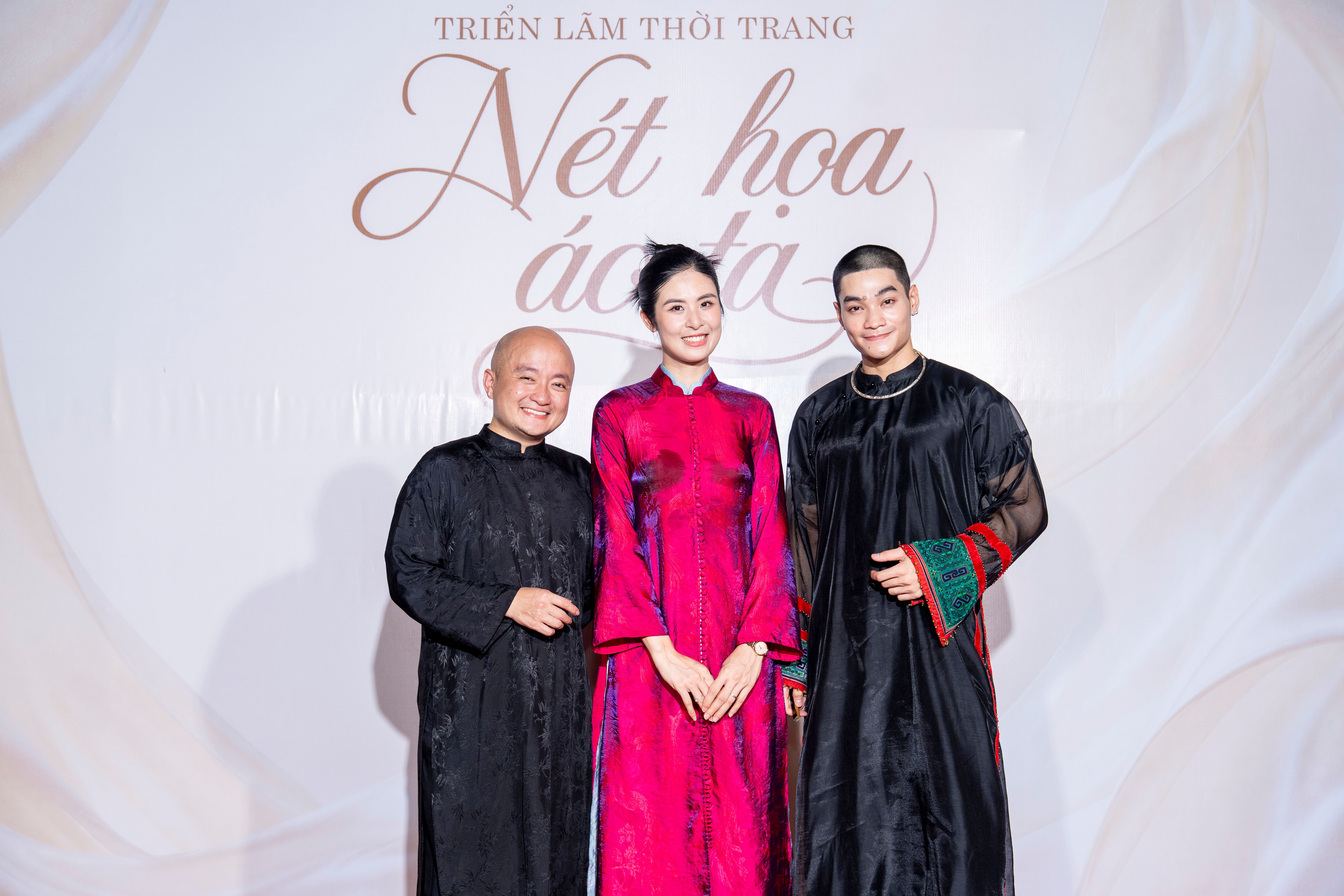 Triển l&atilde;m "N&eacute;t họa &aacute;o ta&rdquo; t&ocirc;n vinh vẻ đẹp &aacute;o d&agrave;i v&agrave; văn ho&aacute; Việt  - Ảnh 1.