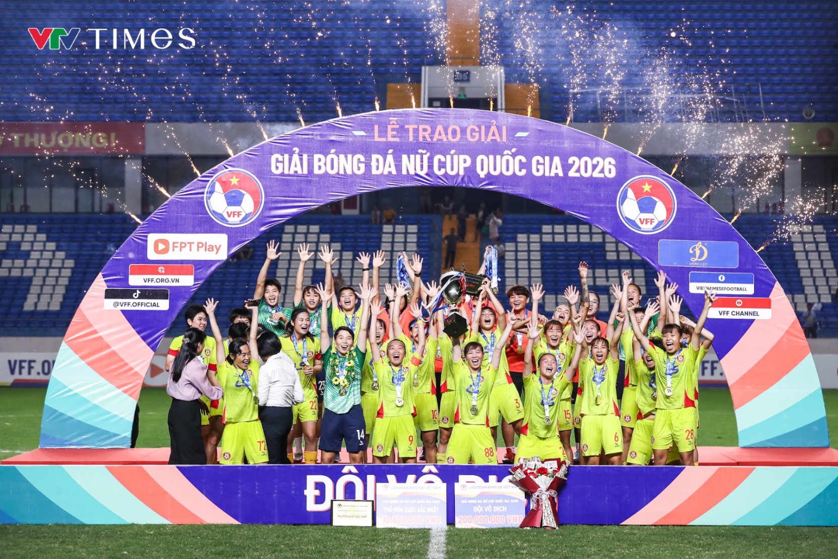 Kim Thanh xuất sắc, TP Hồ Chí Minh đăng quang ngôi vô địch Giải bóng đá nữ Cúp Quốc gia 2026- Ảnh 6. Kim Thanh xuất sắc, TP Hồ Chí Minh đăng quang ngôi vô địch Giải bóng đá nữ Cúp Quốc gia 2026- Ảnh 6.