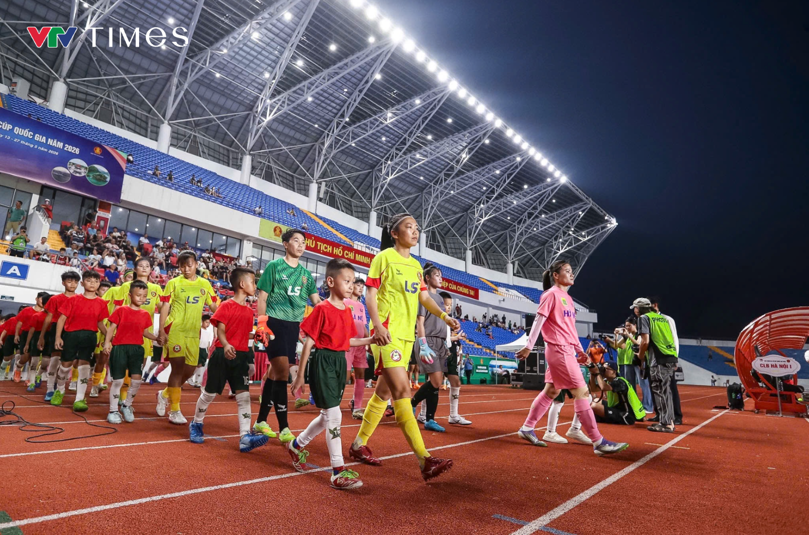 Kim Thanh xuất sắc, TP Hồ Chí Minh đăng quang ngôi vô địch Giải bóng đá nữ Cúp Quốc gia 2026- Ảnh 1. Kim Thanh xuất sắc, TP Hồ Chí Minh đăng quang ngôi vô địch Giải bóng đá nữ Cúp Quốc gia 2026- Ảnh 1.