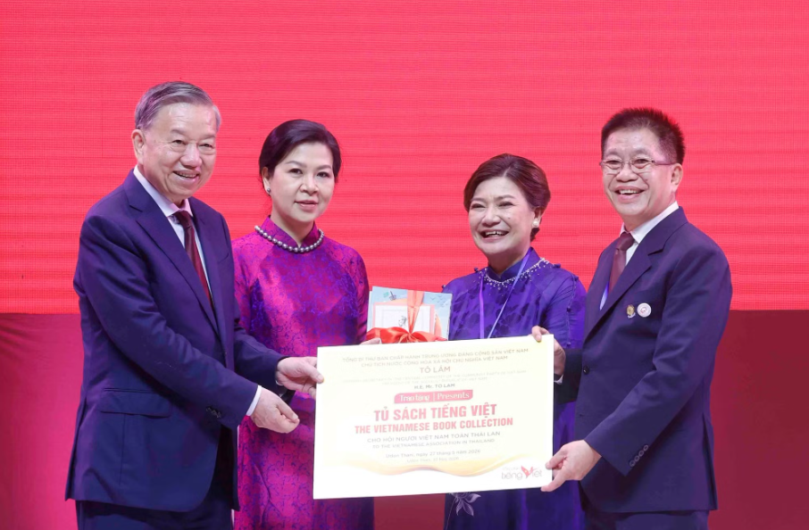 Tổng B&iacute; thư, Chủ tịch nước T&ocirc; L&acirc;m gặp gỡ cộng đồng người Việt Nam tại Th&aacute;i Lan - Ảnh 6.