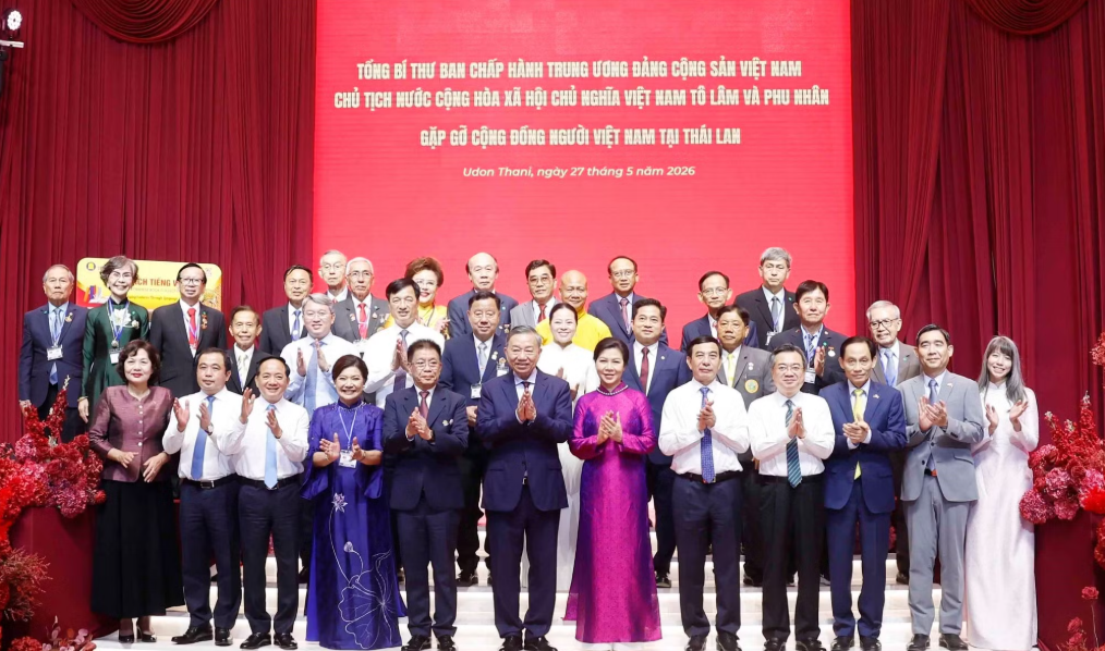 Tổng B&iacute; thư, Chủ tịch nước T&ocirc; L&acirc;m gặp gỡ cộng đồng người Việt Nam tại Th&aacute;i Lan - Ảnh 7.