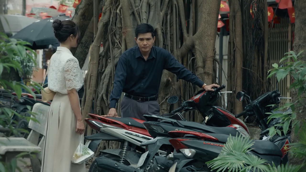 Dưới ô cửa sáng đèn - Tập 6: Chồng Diệu sắp ngoại tình, tìm đến tận nhà gái trẻ - Ảnh 5.