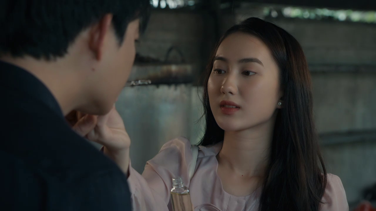Dưới ô cửa sáng đèn - Tập 5: Chồng Diệu qua đêm nhà nữ đối tác - Ảnh 4.