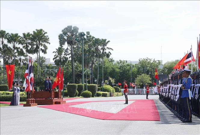 Lễ đ&oacute;n Tổng B&iacute; thư, Chủ tịch nước T&ocirc; L&acirc;m v&agrave; Phu nh&acirc;n thăm ch&iacute;nh thức Vương quốc Th&aacute;i Lan - Ảnh 4.