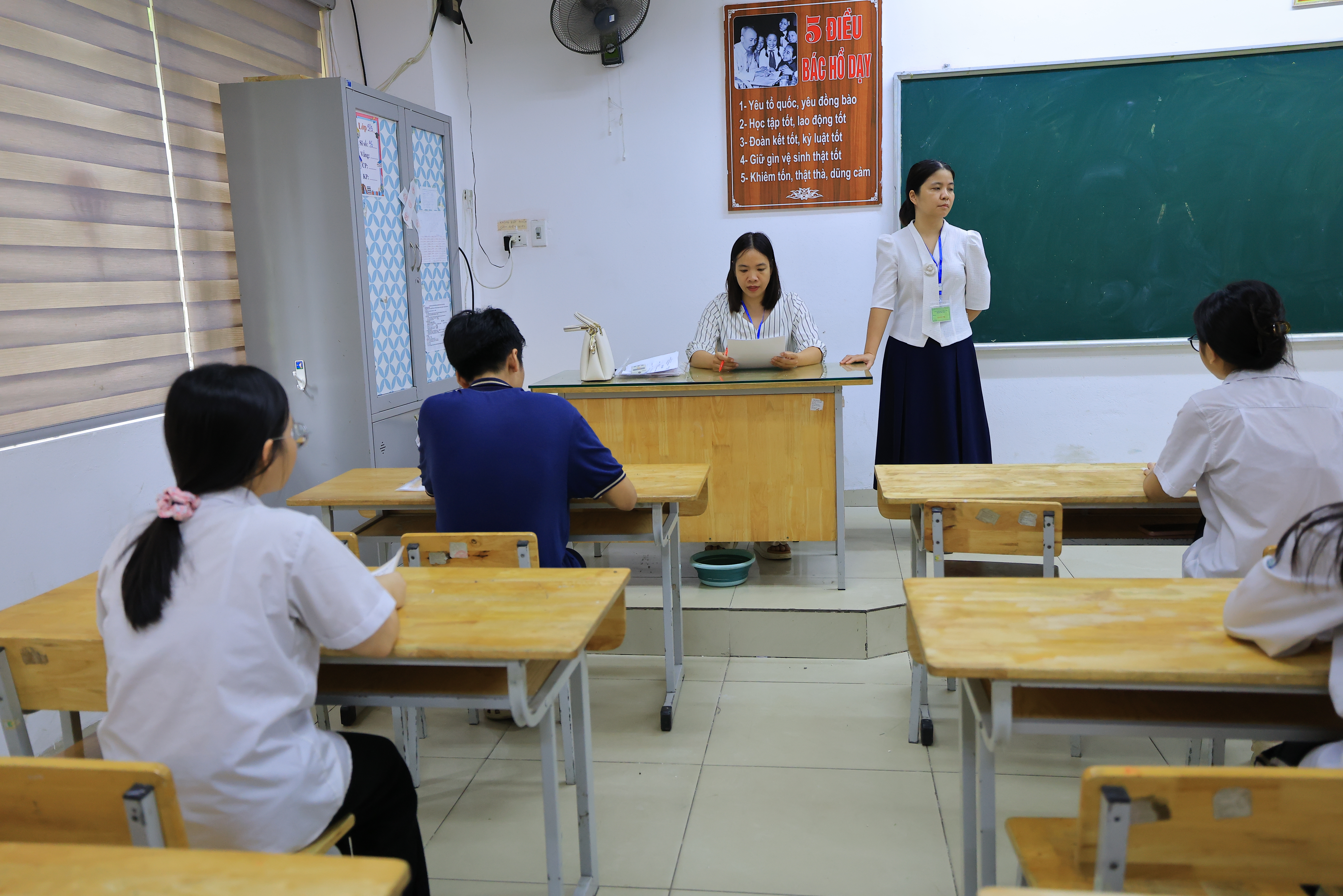 Gần 125.000 th&iacute; sinh H&agrave; Nội sẵn s&agrave;ng 'vượt vũ m&ocirc;n' thi v&agrave;o lớp 10 năm học 2026-2027 - Ảnh 1.