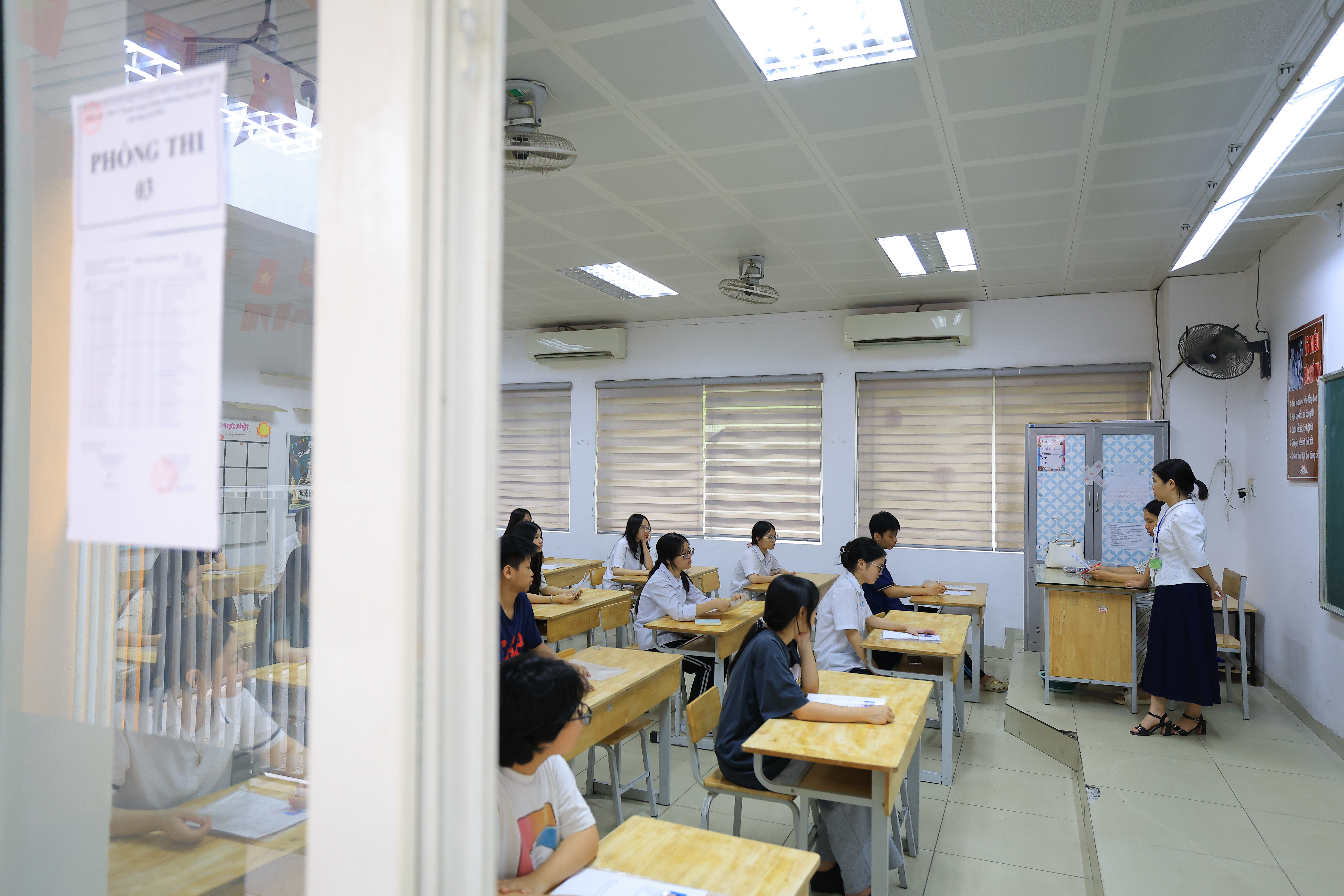 Gần 125.000 th&iacute; sinh H&agrave; Nội sẵn s&agrave;ng 'vượt vũ m&ocirc;n' thi v&agrave;o lớp 10 năm học 2026-2027 - Ảnh 12.