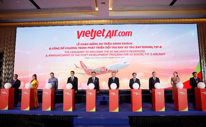 Vietjet chào mừng 50 triệu lượt khách Việt Nam – Thái Lan, mở ra giai đoạn phát triển mới với đội bay Boeing thế hệ mới- Ảnh 1. Vietjet chào mừng 50 triệu lượt khách Việt Nam – Thái Lan, mở ra giai đoạn phát triển mới với đội bay Boeing thế hệ mới- Ảnh 1.