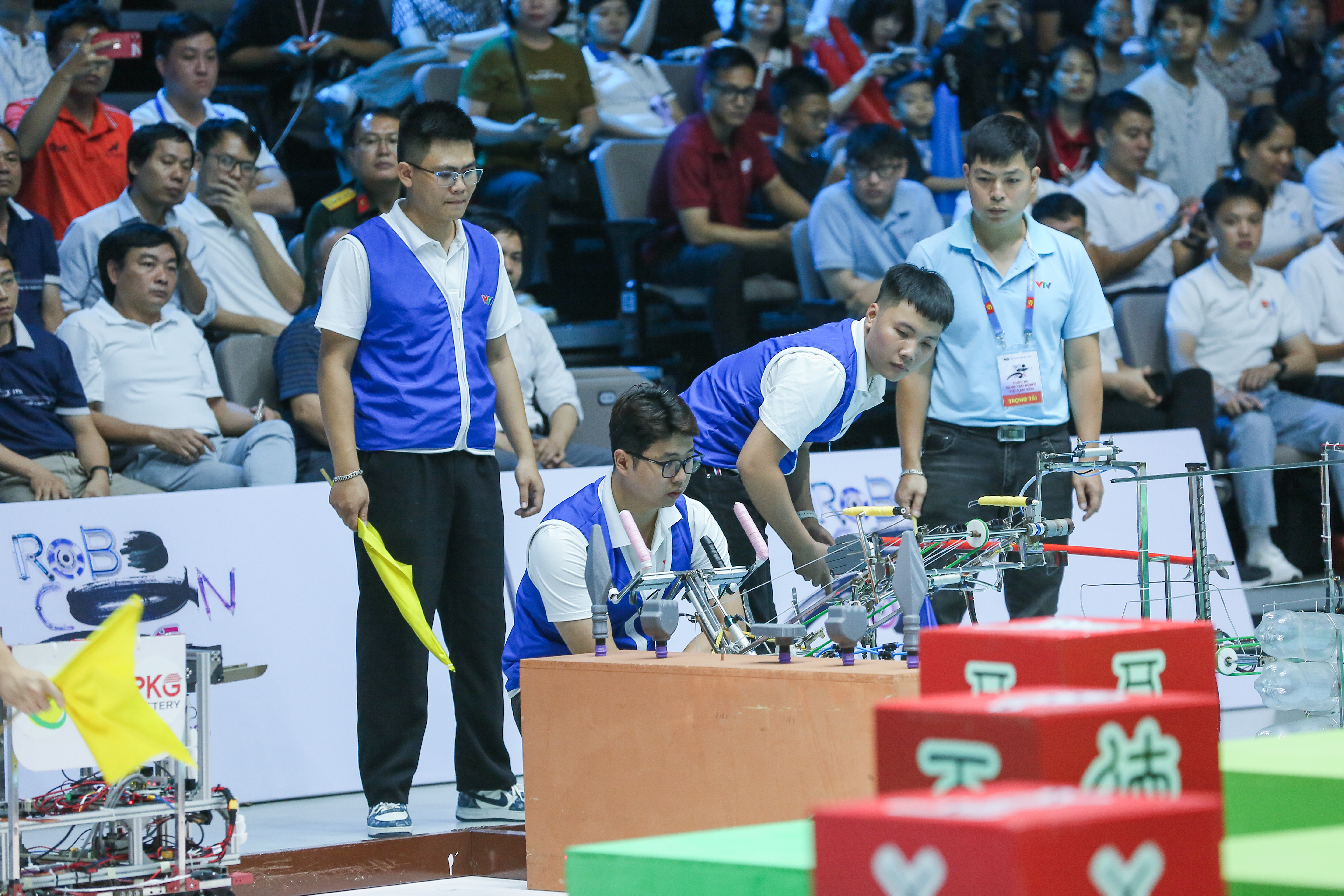 Vòng Chung kết Robocon Việt Nam 2026: Nhìn lại ngày thi đấu đầu tiên - Ảnh 12.