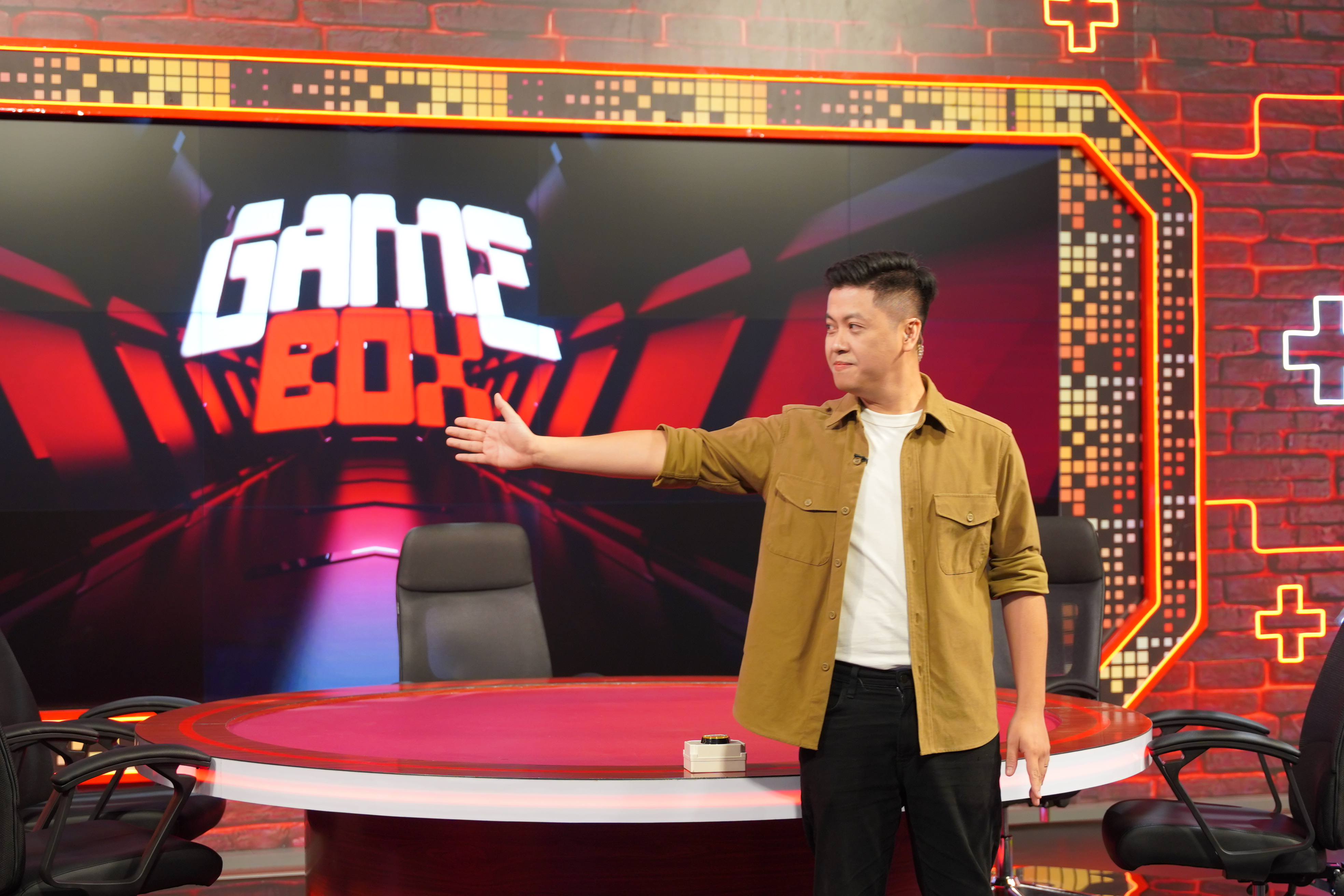 Gamebox - gameshow đưa người nổi tiếng v&agrave;o "trạm game" để kể những c&acirc;u chuyện chưa từng được tiết lộ - Ảnh 5.