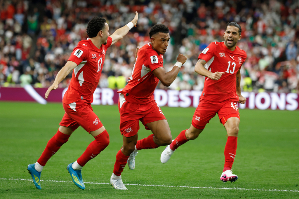 Thụy Sĩ vào vòng 16 đội FIFA World Cup 2026™ nhờ khả năng tạo khác biệt từ những khoảnh khắc - Ảnh 1.