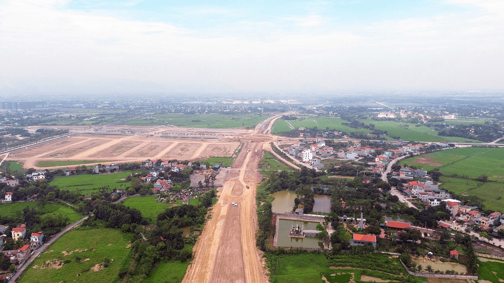 Thống nhất phương &aacute;n, đẩy nhanh tiến độ đầu tư dự &aacute;n V&agrave;nh đai 5 v&ugrave;ng Thủ đ&ocirc;
- Ảnh 2.