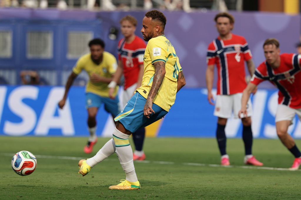 Neymar bật khóc tức tưởi trong lần sau cuối nhìn Brazil thất bại tại một kỳ World CUp - Ảnh 5.