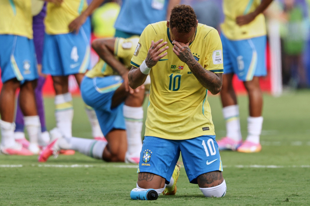 Neymar bật khóc tức tưởi trong lần sau cuối nhìn Brazil thất bại tại một kỳ World CUp - Ảnh 6.